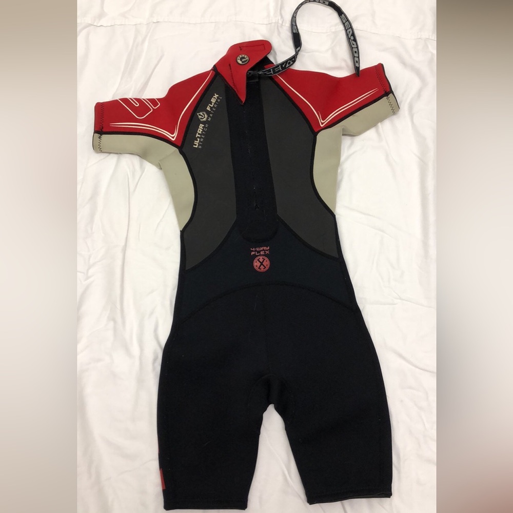 SeaDoo wetsuit youth size 8